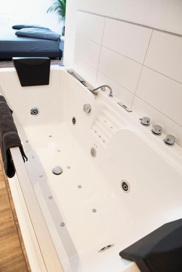 Luxus Suite Im Herzen Von Kempten***** +Parkplatz Extérieur photo